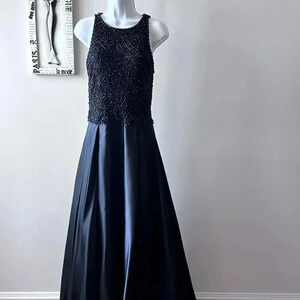 Vintage Victoria Black Silk Beaded Sequin Ball Gown Evening Dress Size 10